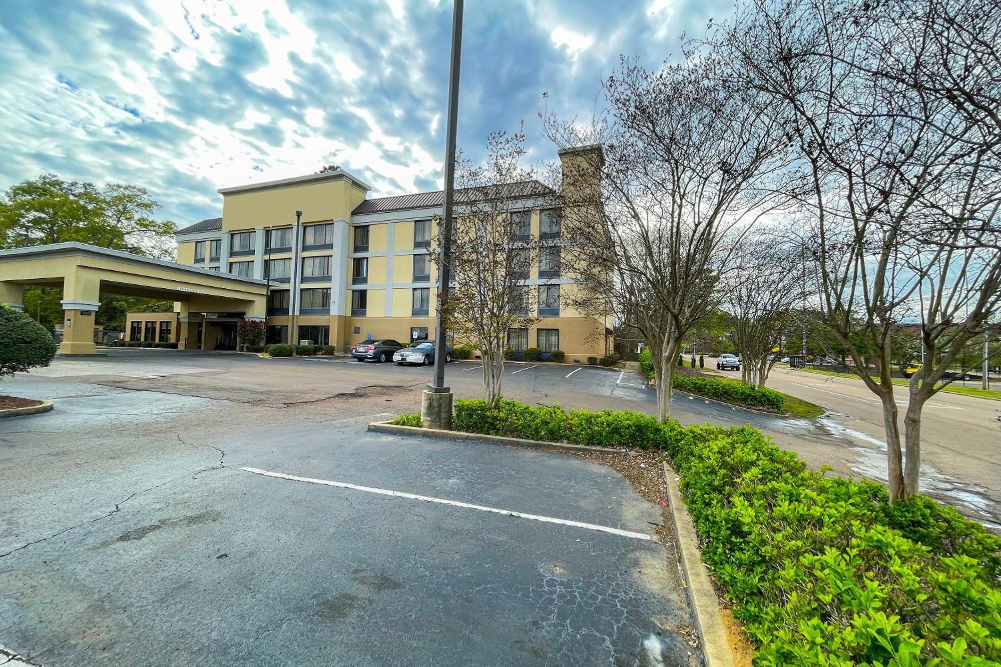 Oyo Townhouse Jackson - Ridgeland Hotel Kültér fotó